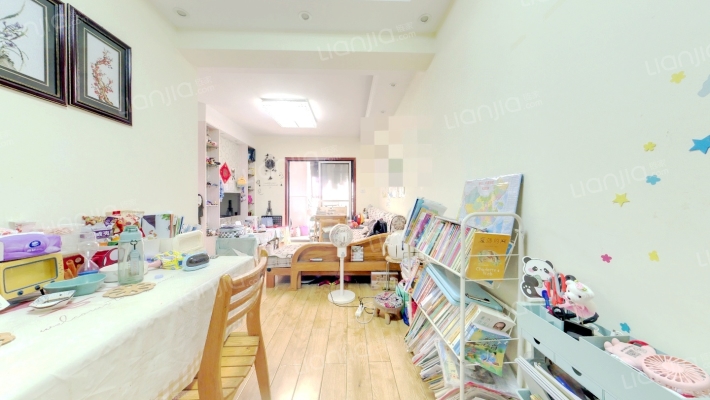 千晴岸二手房实景图