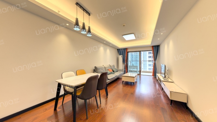 万科翡翠公园二手房实景图