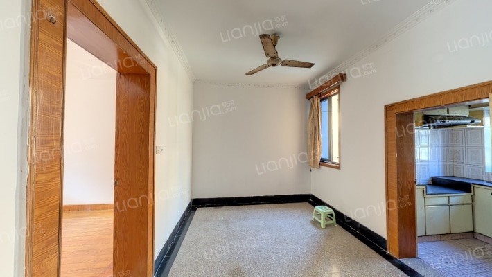 上菱新村二手房实景图