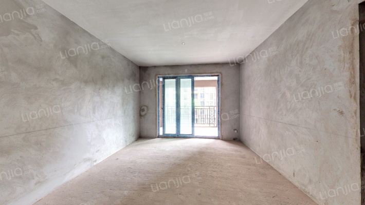 盛唐叠彩山二期二手房实景图