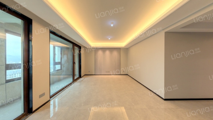 龙兴国际生态新城光宸二手房实景图