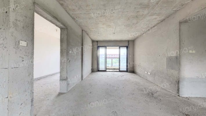 星河山海湾二手房实景图