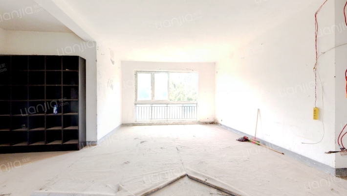 同景国际城B区二手房实景图