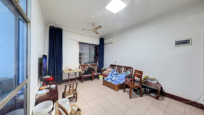 造漆宿舍二手房实景图