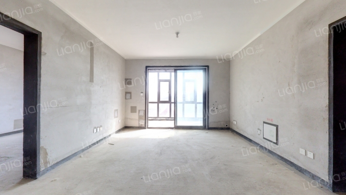 和昌林与城二手房实景图