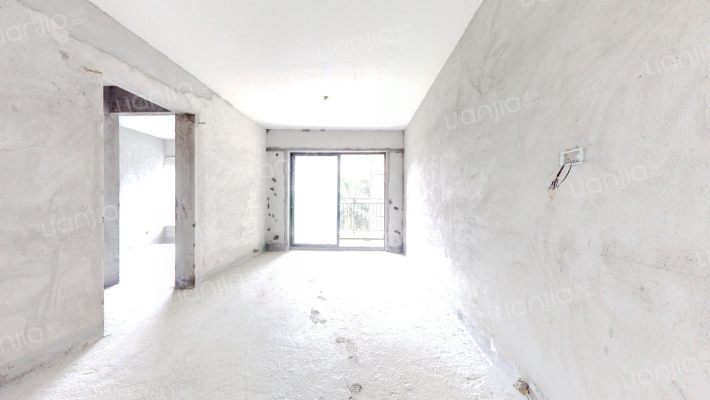 逸泉映翠二手房实景图