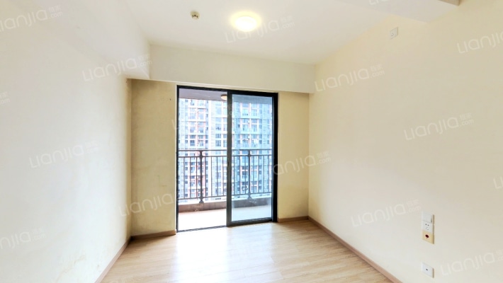 佳兆业大都汇二手房实景图