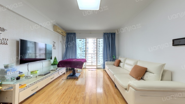 蔚蓝海岸1期二手房实景图