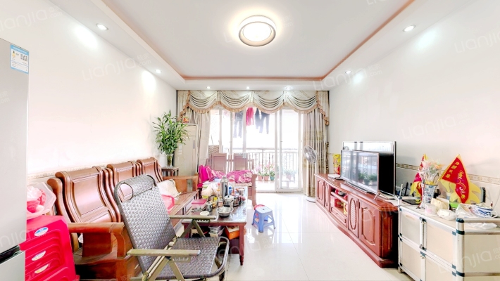 嘉悦名居二手房实景图