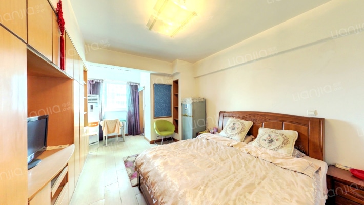 中凯华庭二手房实景图