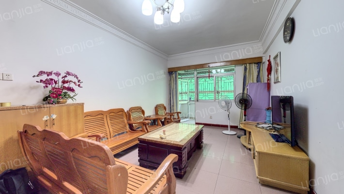 凝华苑二手房实景图