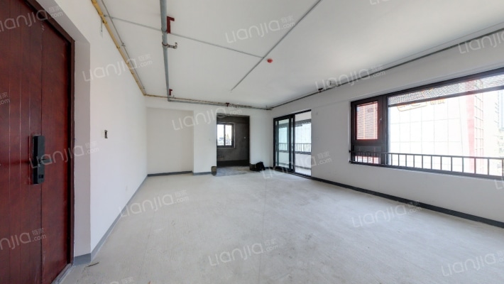 绿地紫金中心二手房实景图