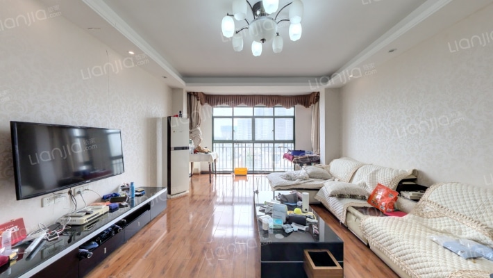 卧龙丽景湾二期二手房实景图