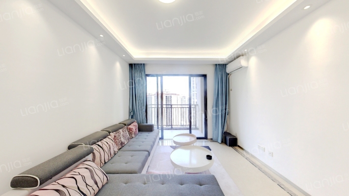 绿地璀璨家园2期二手房实景图