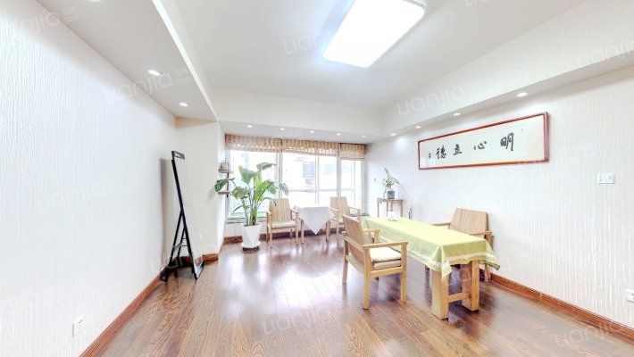 城市广场二手房实景图