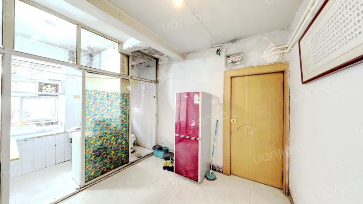 航测宿舍二手房实景图