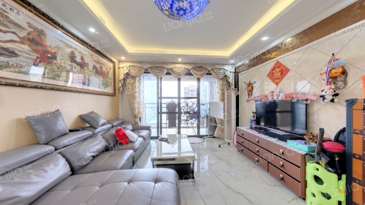 鼎峰花漫里二手房实景图