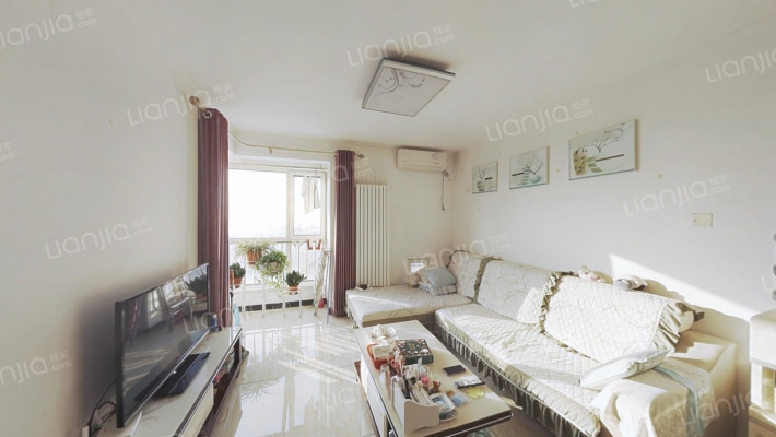 河畔馨居二手房实景图
