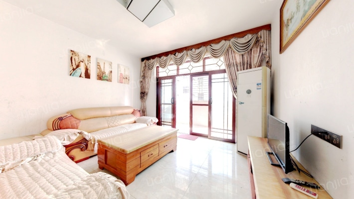 金海新苑二手房实景图