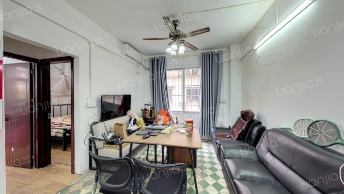 广钢鹤平小区二手房实景图