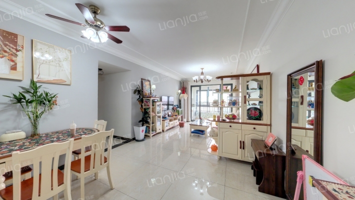 恒大中心二手房实景图