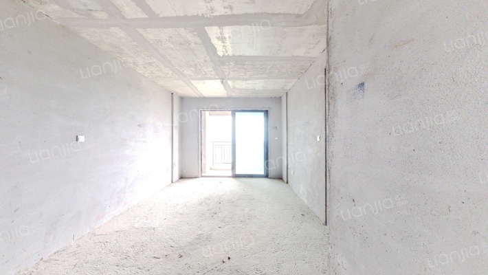 鸿润嘉园二手房实景图