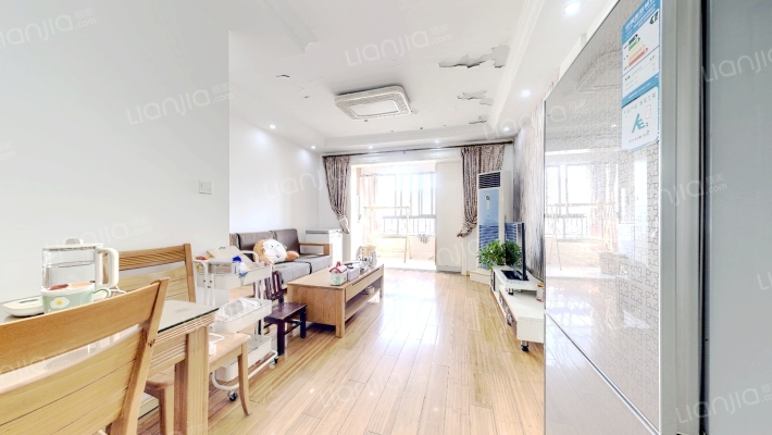 绿地金山名邸二手房实景图