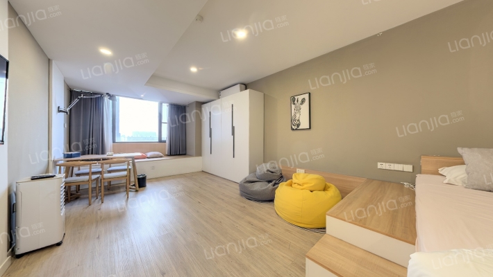 宝隆广场二手房实景图