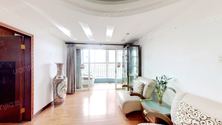 浪琴居二手房实景图