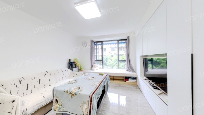 成龙花园二手房实景图