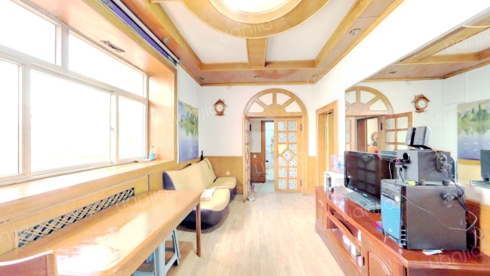 劳教局宿舍二手房实景图