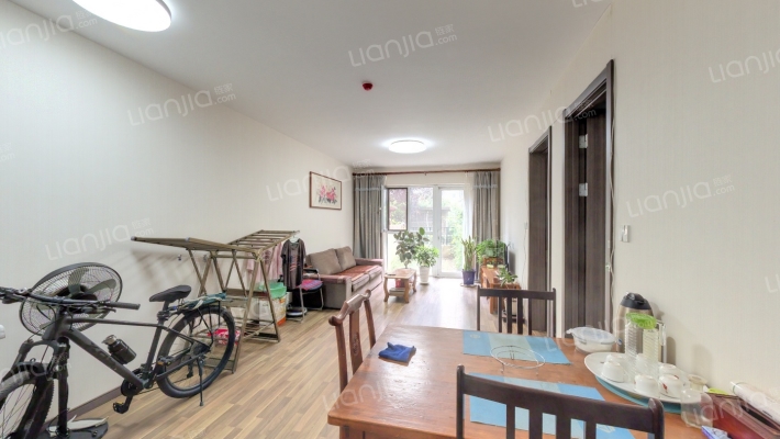 万科明日之光D区二手房实景图