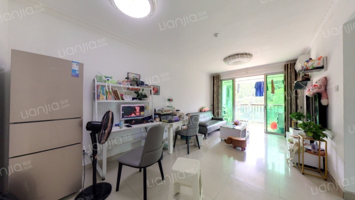 信义假日名城五期B山翠居二手房实景图