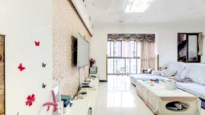 晶宝维吉尼亚二手房实景图