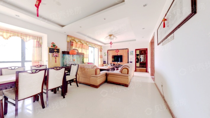 惠州大亚湾龙海豪苑4室2厅140平米二手房价格115万，单价8215元/平米