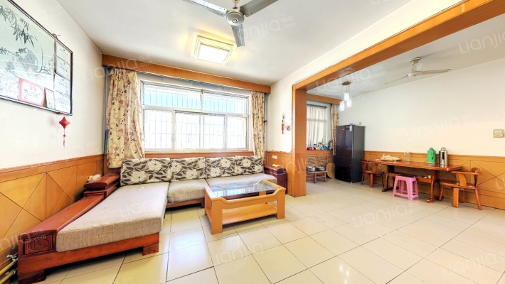 市财政局宿舍二手房实景图