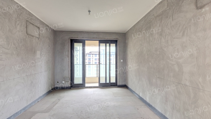 融创九棠府二期二手房实景图