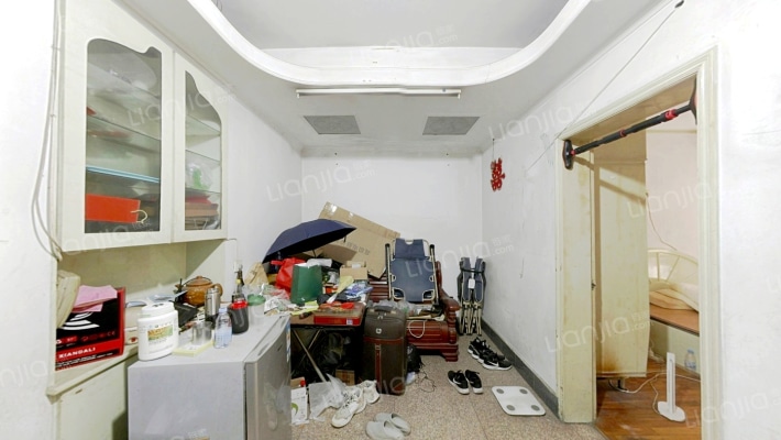 群众小学教工宿舍二手房实景图