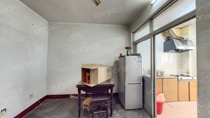 长发前宋巷小区二手房实景图