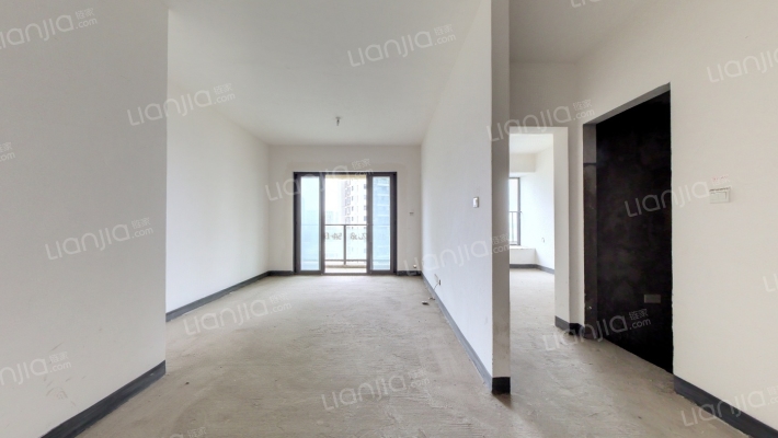 中渝春华秋实三期二手房实景图