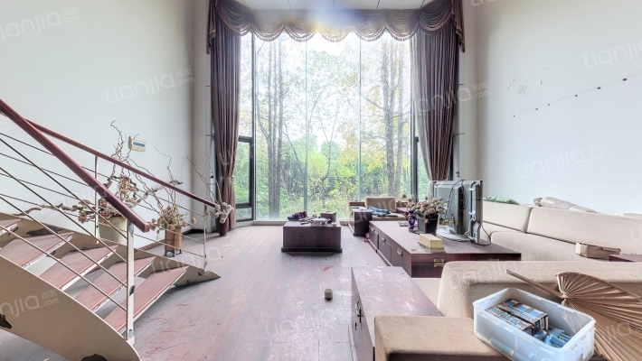 西郊庄园二手房实景图