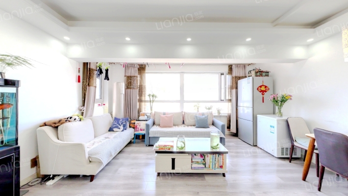 中央学府二手房实景图