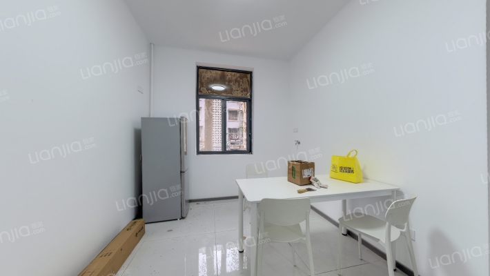 梨园医院家属区二手房实景图