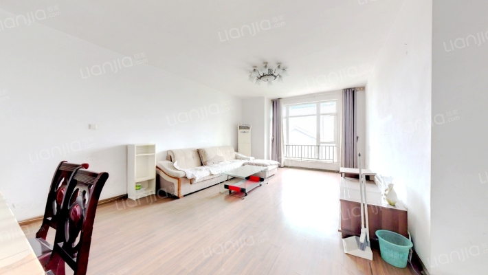 纬度18二手房实景图