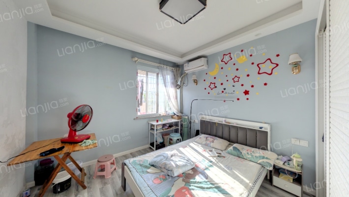 怡峰C区二手房实景图