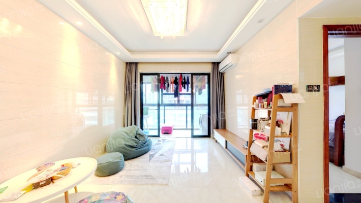 大运城邦卫城二手房实景图