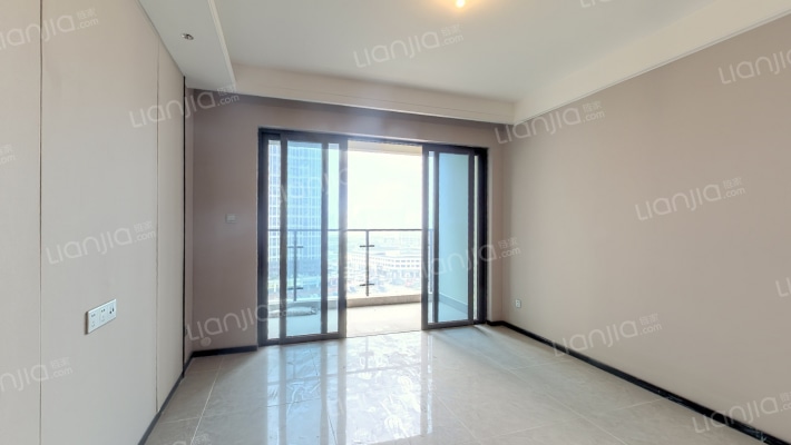 领峰花园二手房实景图