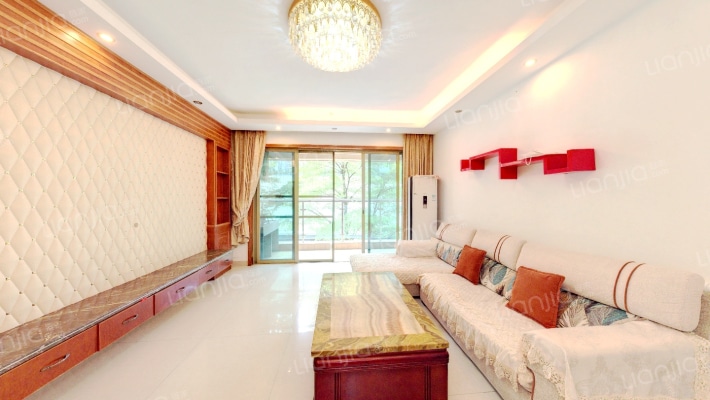 信义怡翠豪园二手房实景图