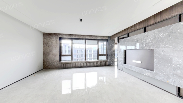 荣盛江天瓴筑二手房实景图