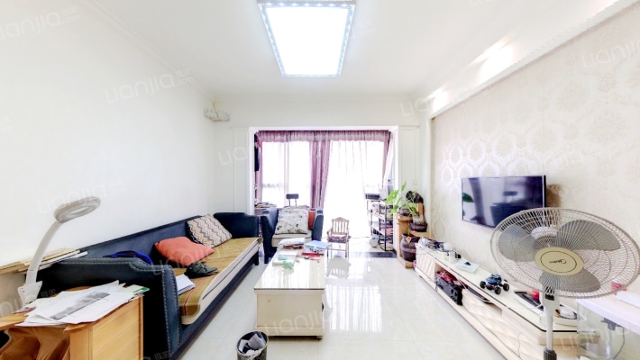 置信逸都B区二手房实景图